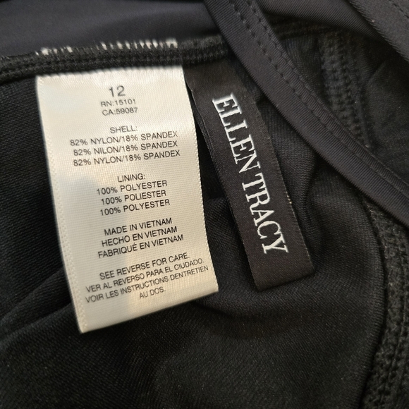 Ellen Tracy Black  One Piece Swimsuit with Keyhole Detail and Ruching Size 12 - Picture 10 of 10